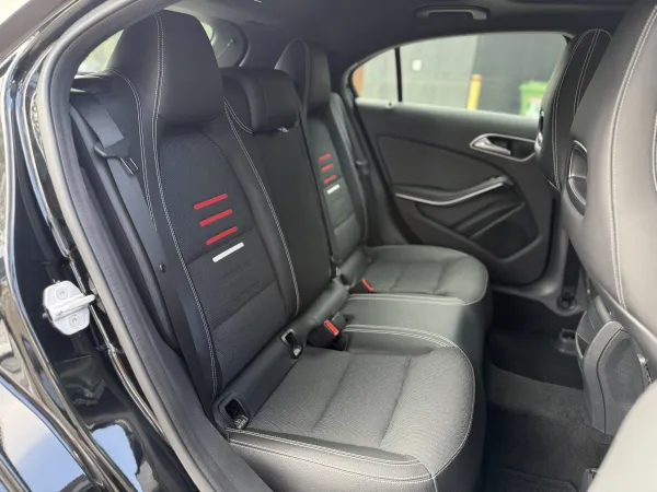 2016 Mercedes-Benz A180 — photo