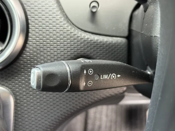 2016 Mercedes-Benz A180 — photo