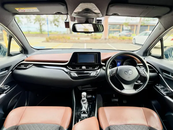 2019 Toyota C-HR — photo