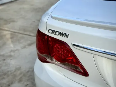 2009 Toyota Crown — photo