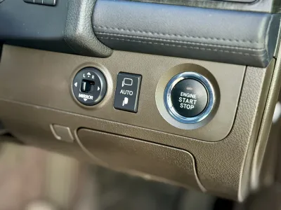 2009 Toyota Crown — photo