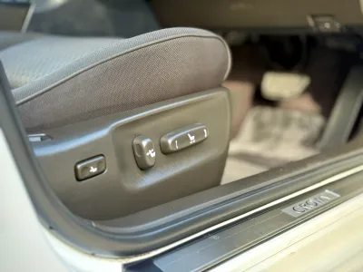 2009 Toyota Crown — photo